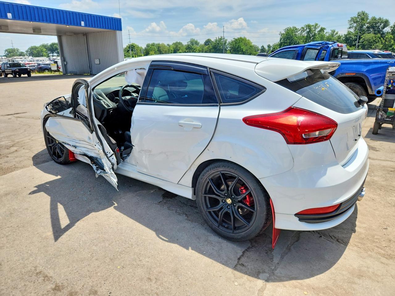 2018 Ford Focus St - Фото 2