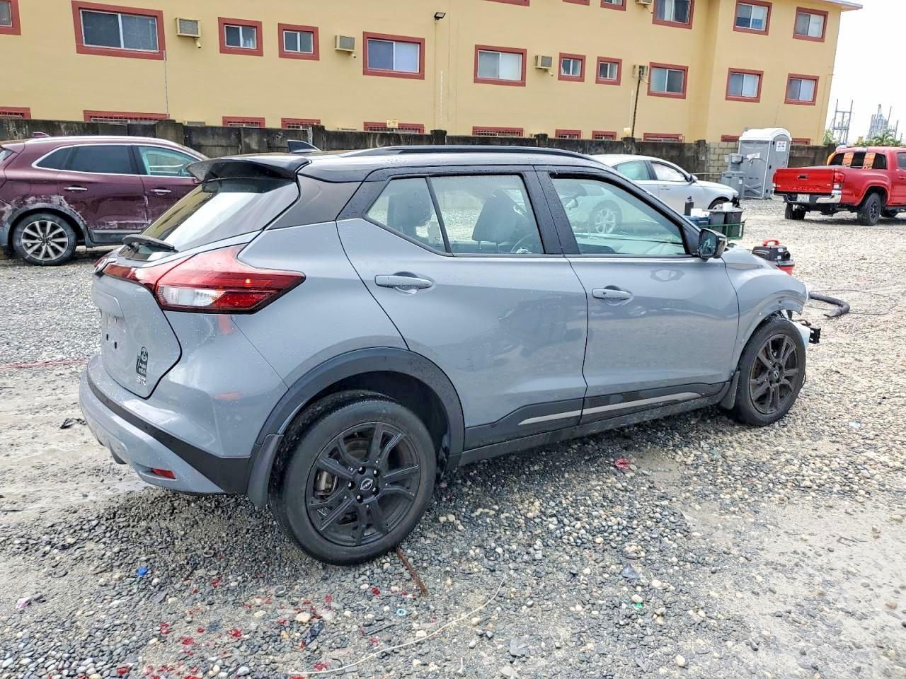 2023 Nissan Kicks Sr - Фото 3