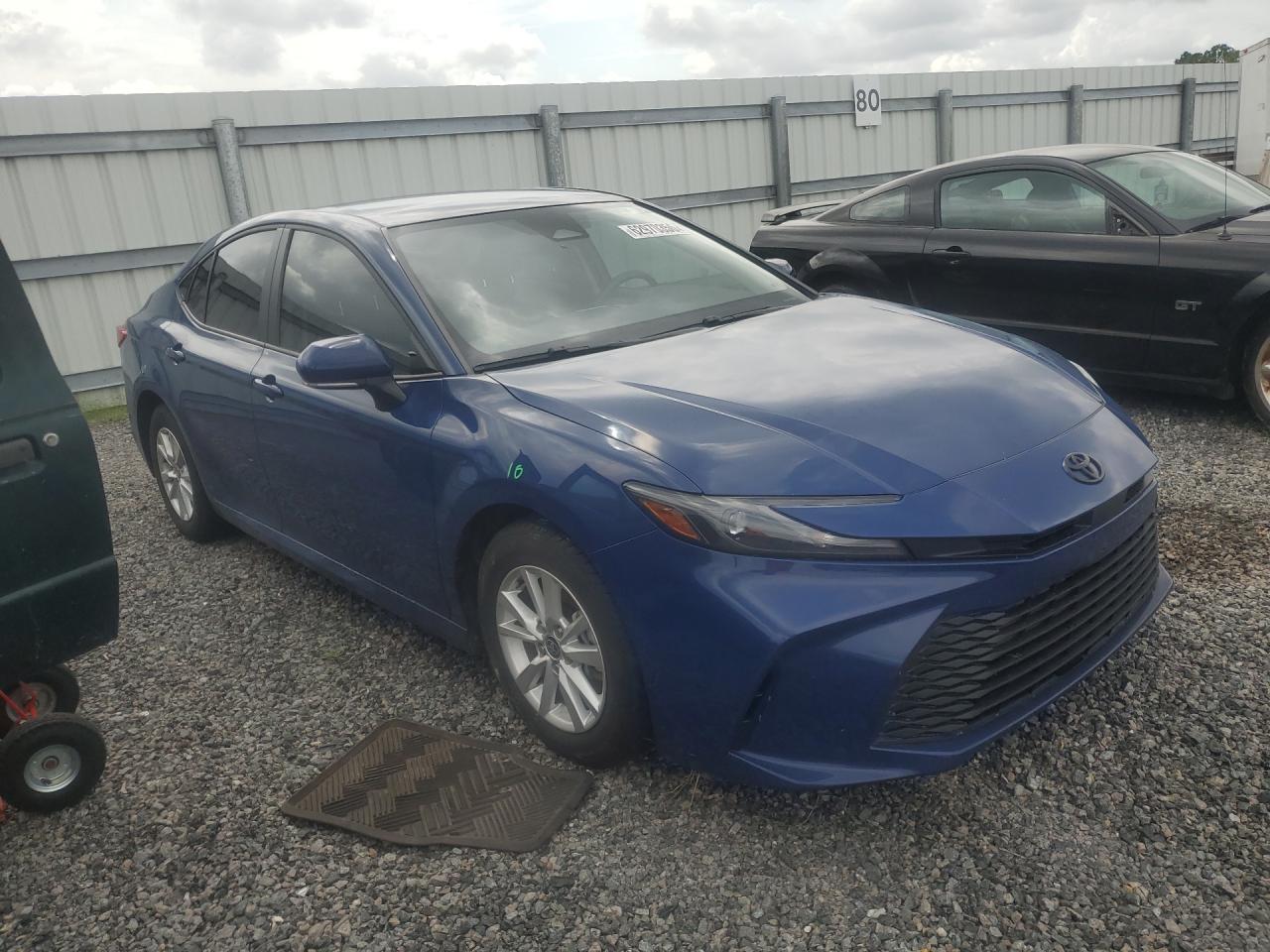 2025 Toyota Camry Le - Фото 4