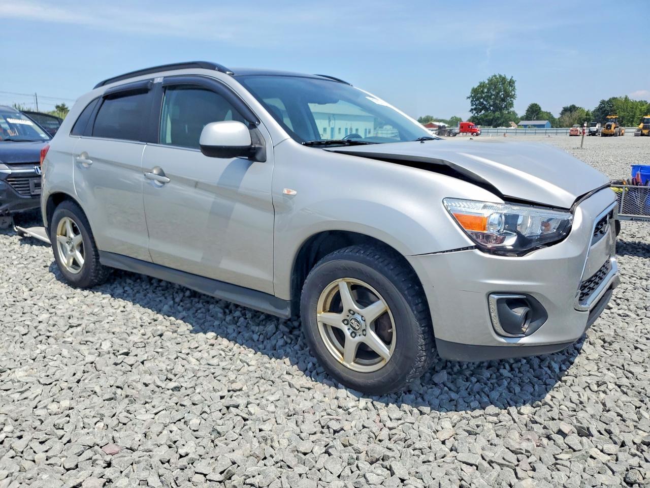 2013 Mitsubishi Outlander Sport Se - Image 4
