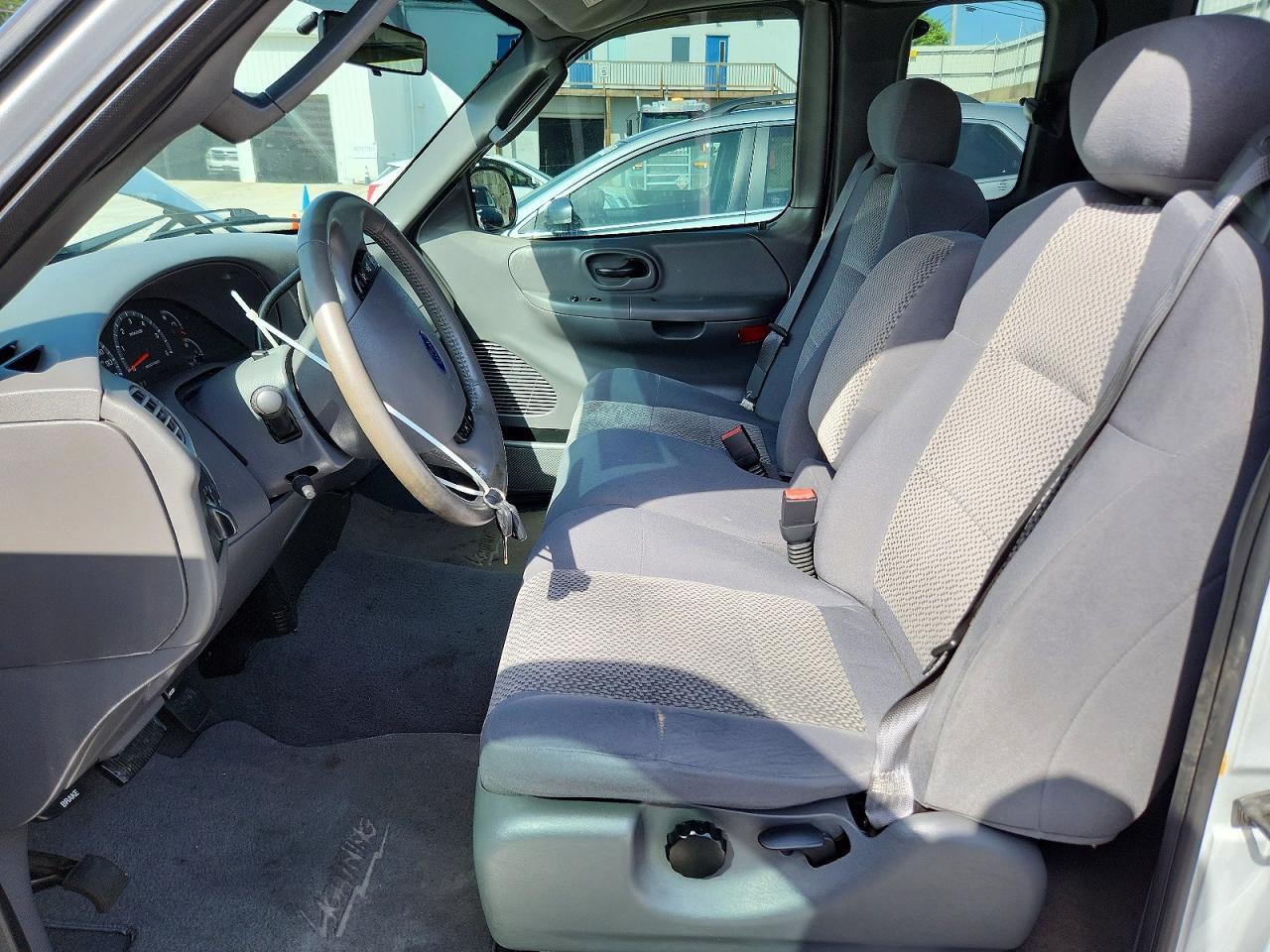 2003 Ford 150 - Фото 7