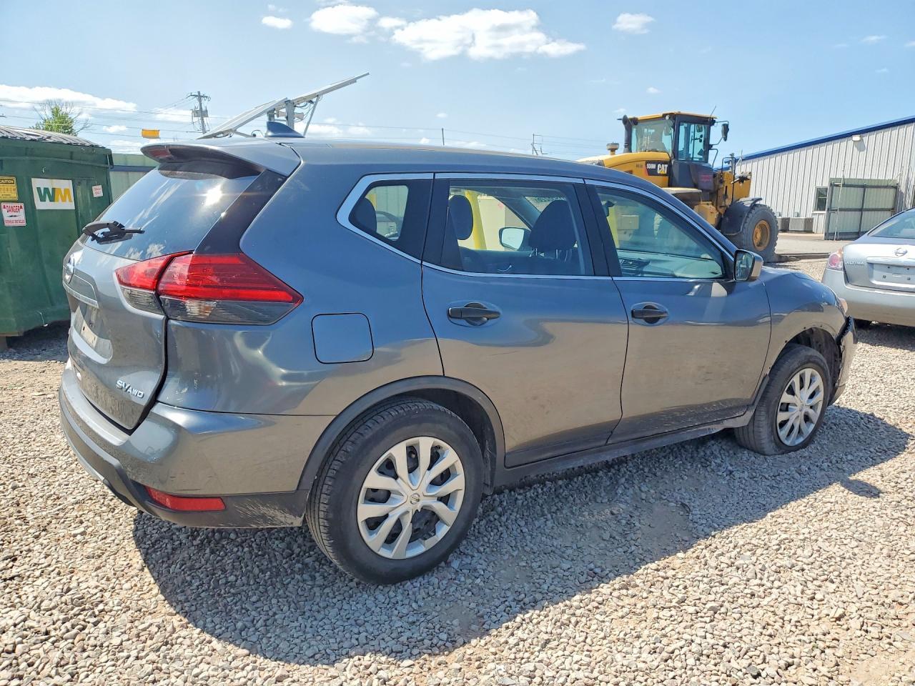 2017 Nissan Rogue S - Фото 3