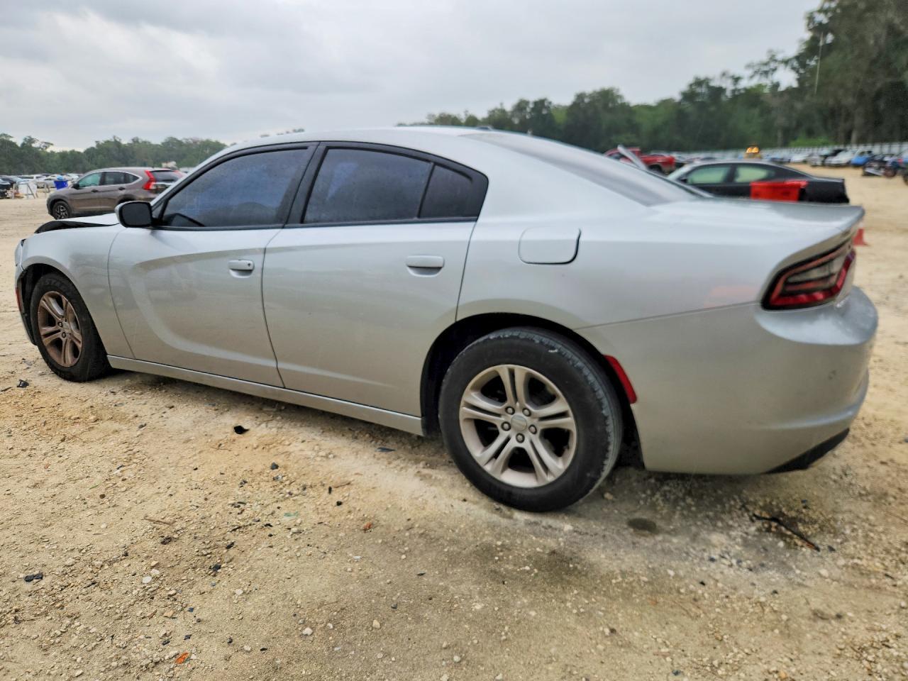 2021 Dodge Charger Sxt - Фото 2