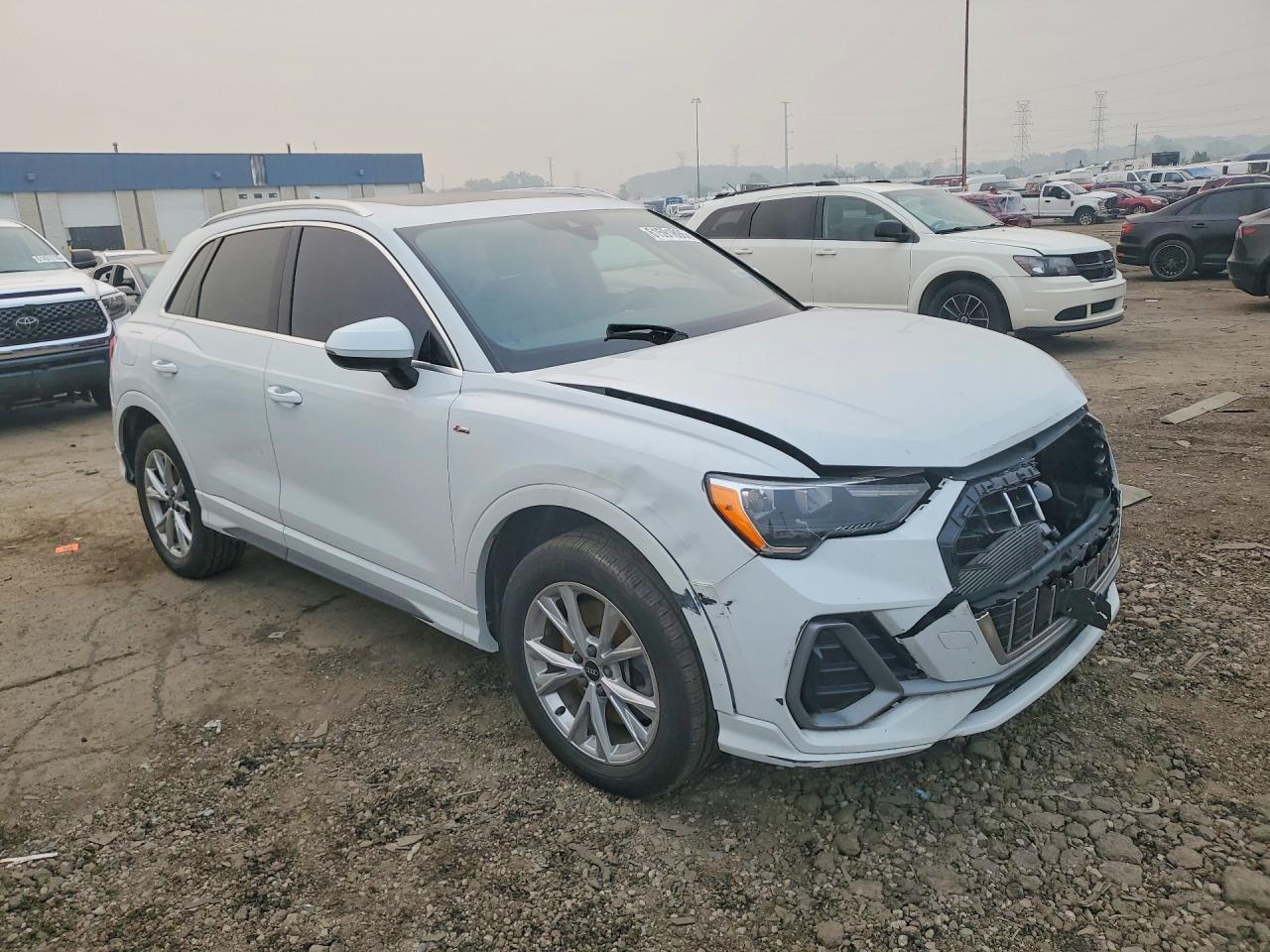 2021 Audi Q3 Premium S Line 45 - Фото 4