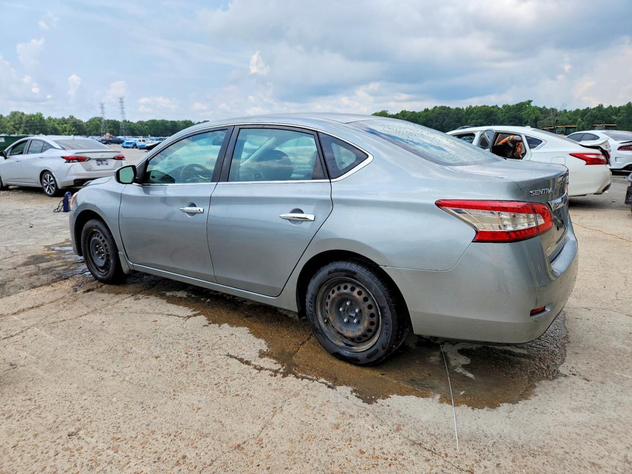 2013 Nissan Sentra S - Image 2