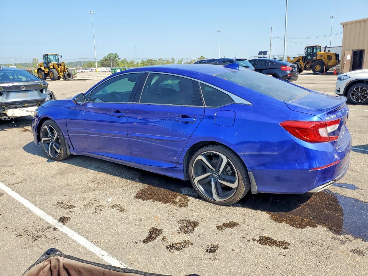 2020 Honda Accord Sport - Фото 2