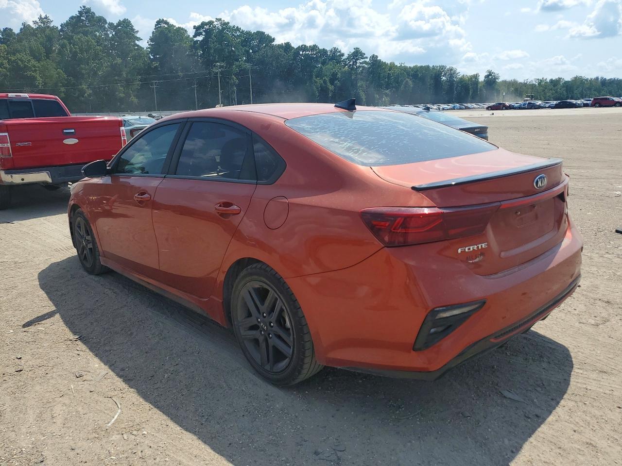 2020 Kia Forte Gt Line - Фото 2