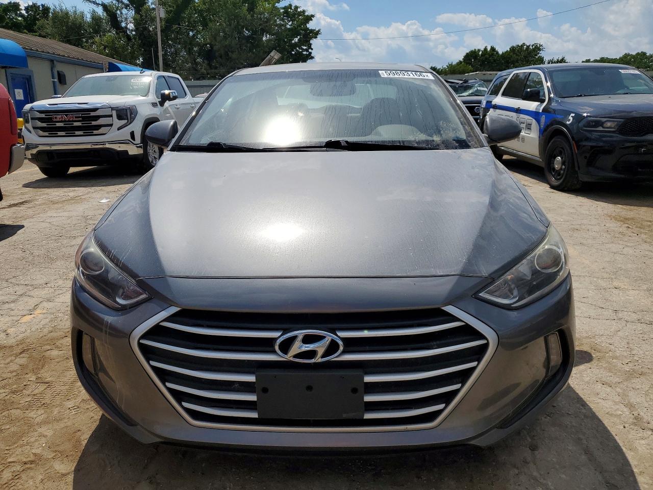 2018 Hyundai Elantra Value Edition - Фото 5