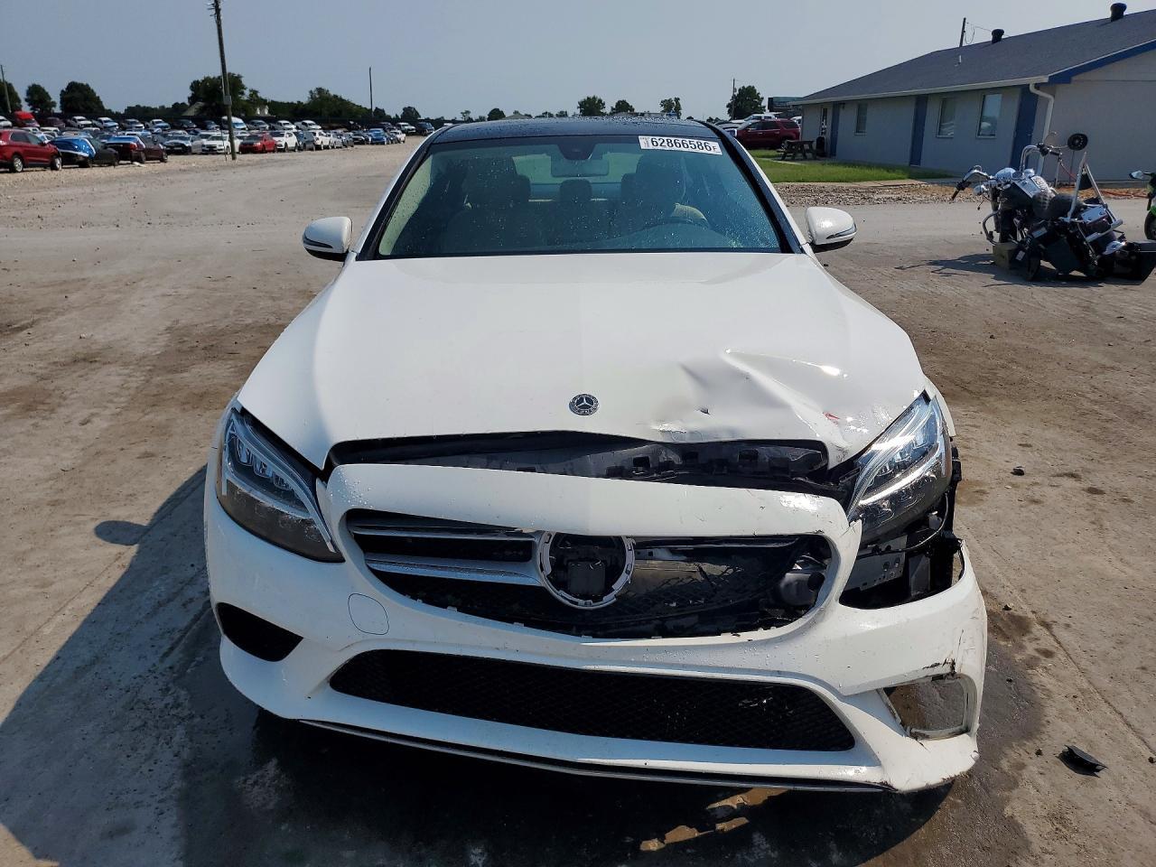 2019 Mercedes-Benz C 300 4Matic - Image 5