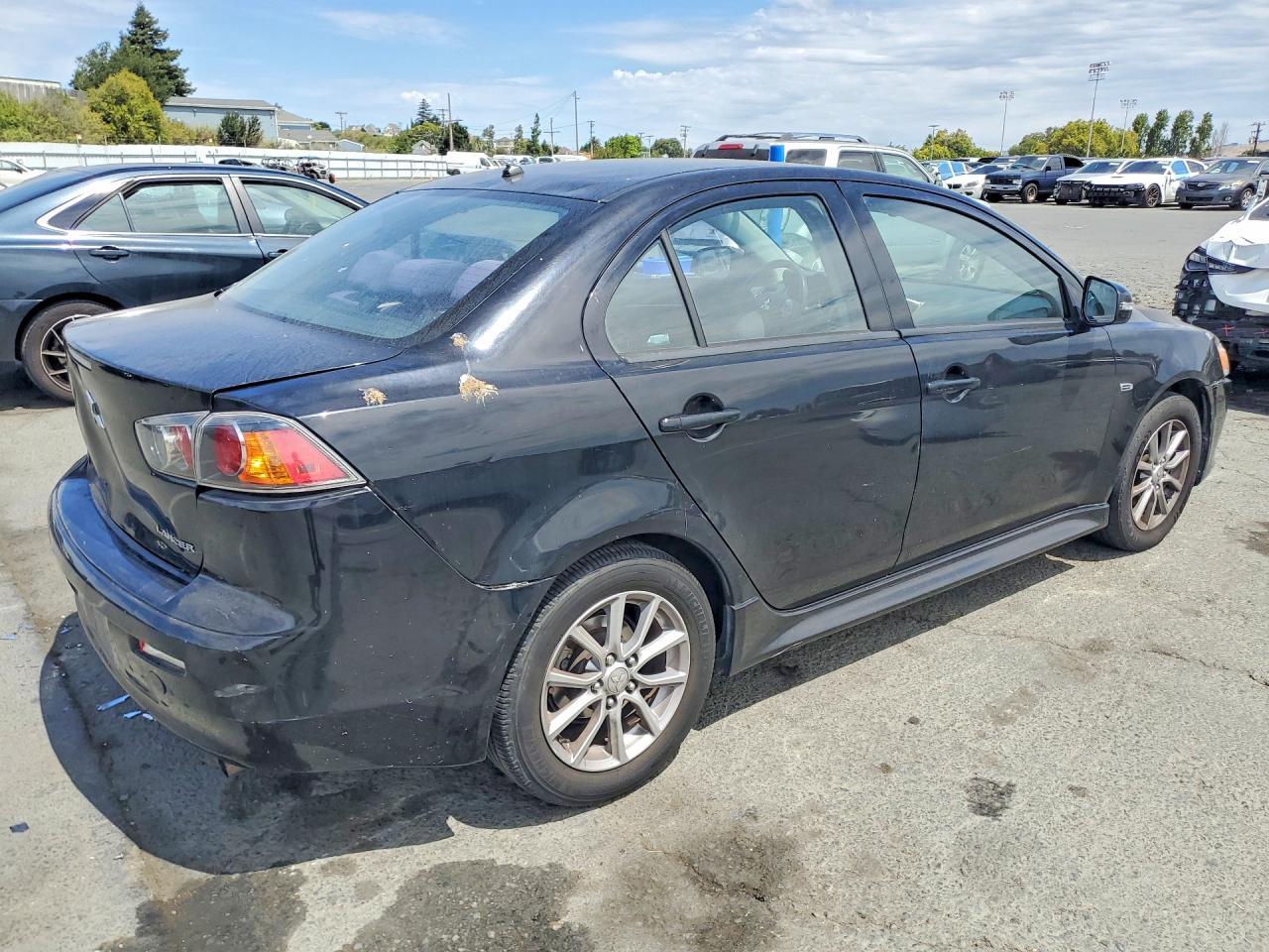 2016 Mitsubishi Lancer Es - Фото 3