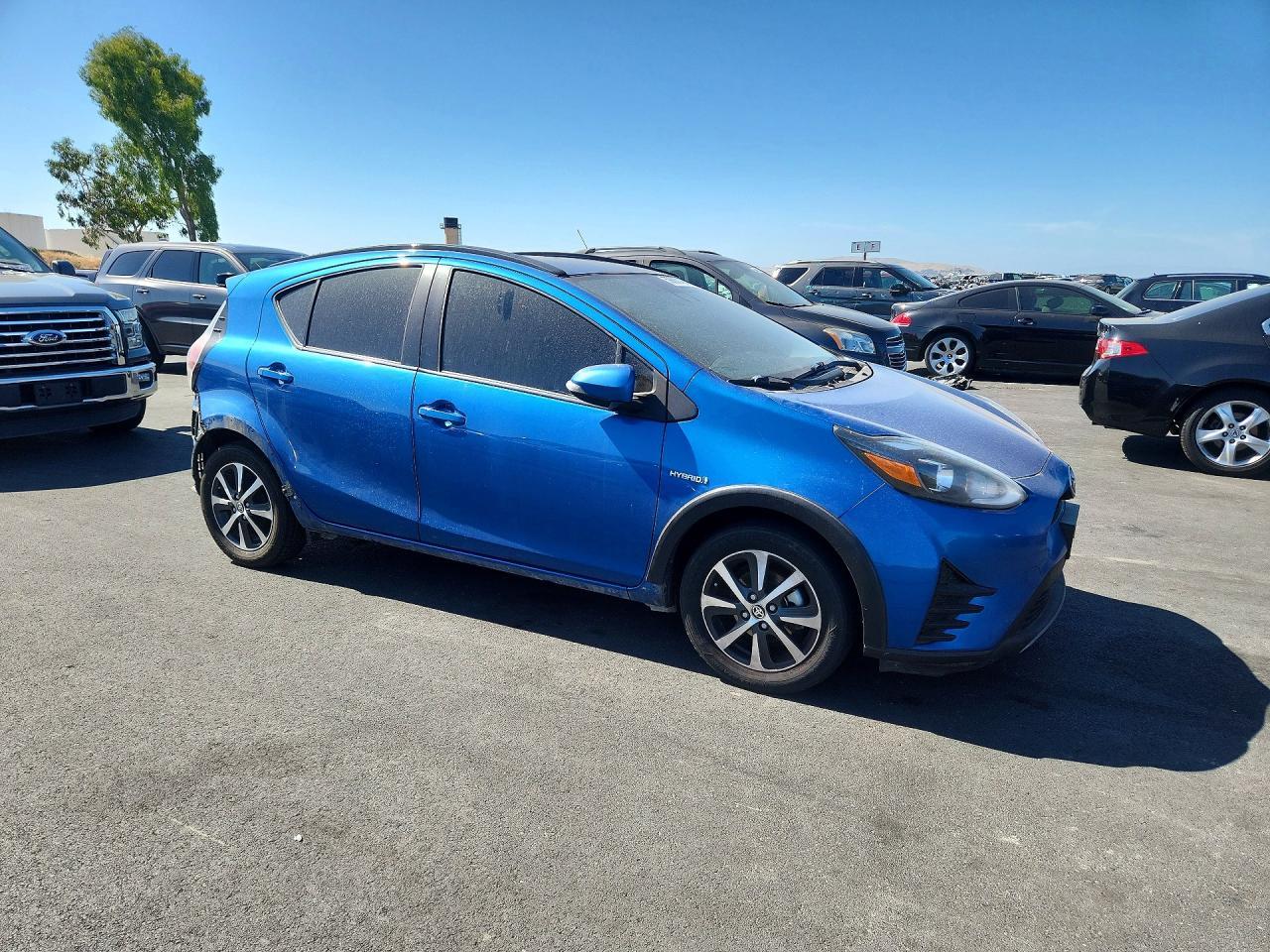 2018 Toyota Prius C - Image 4