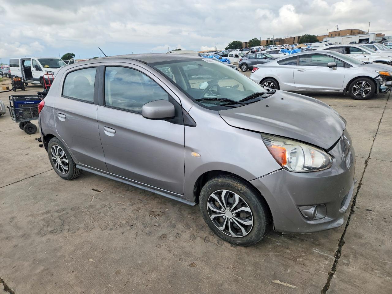 2015 Mitsubishi Mirage De - Image 4