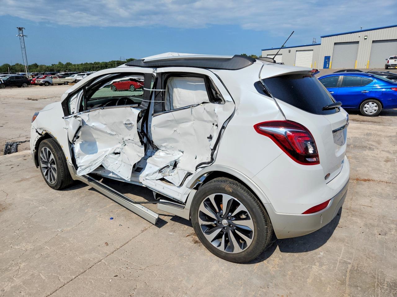 2019 Buick Encore Essence - Image 2