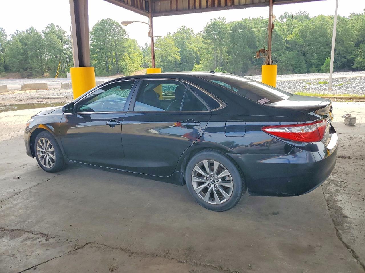 2015 Toyota Camry Xle - Фото 2