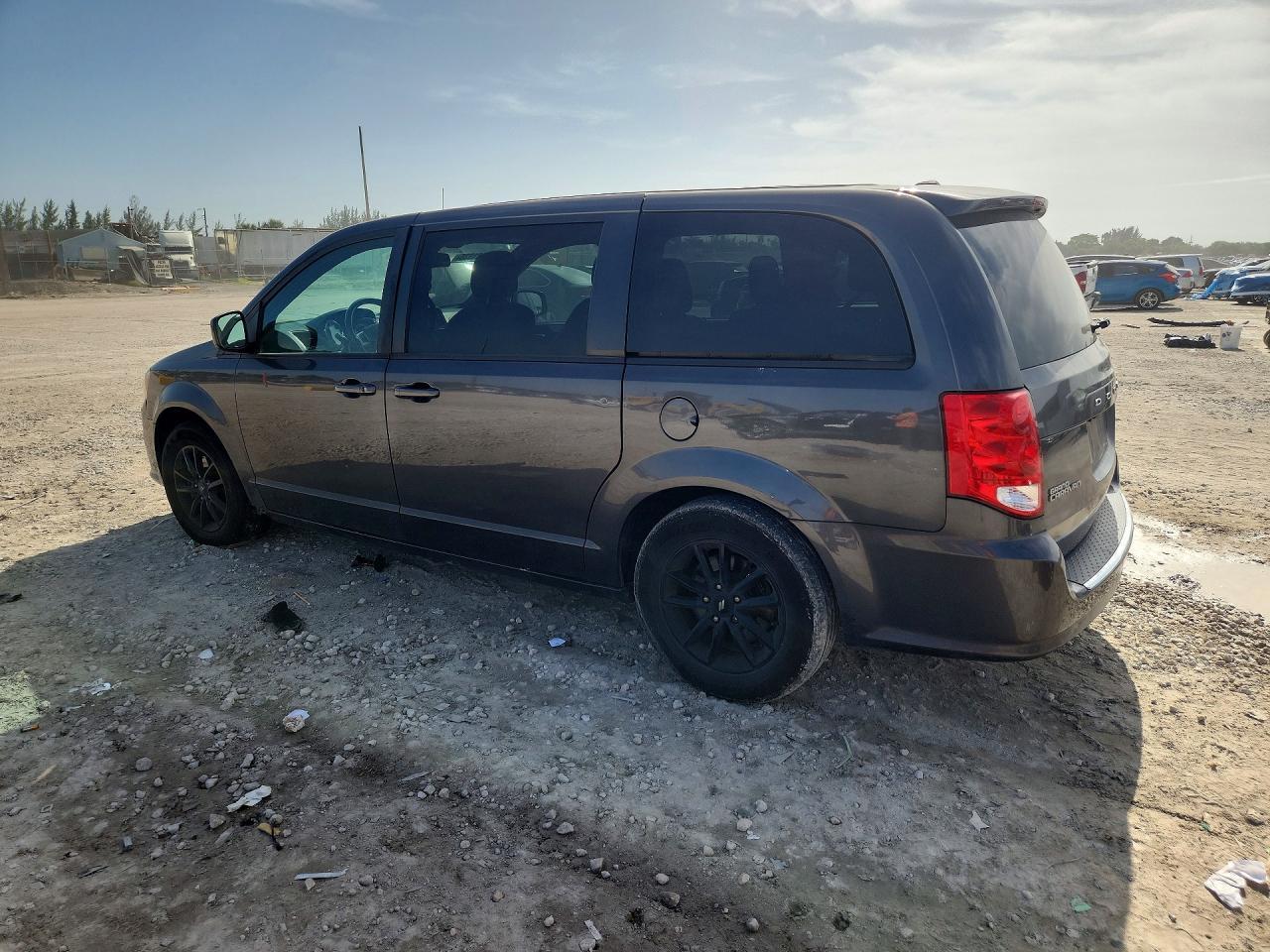 2020 Dodge Grand Caravan Gt - Фото 2