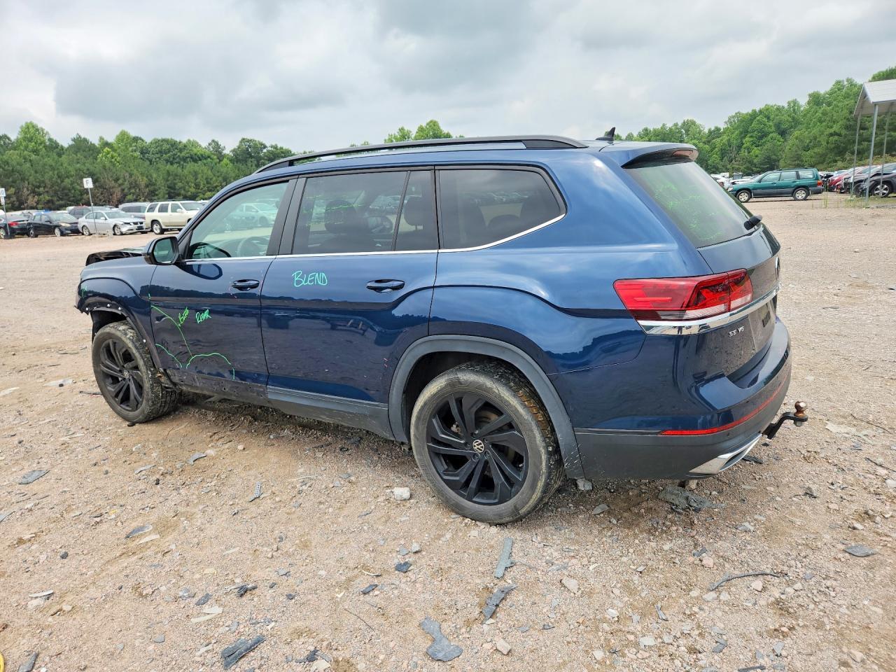 2022 Volkswagen Atlas Se - Фото 2