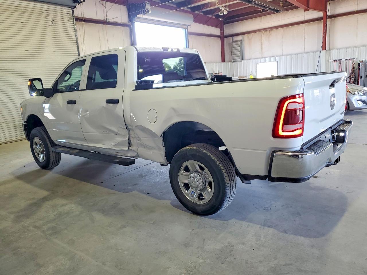 2024 Ram 2500 Tradesman - Фото 2