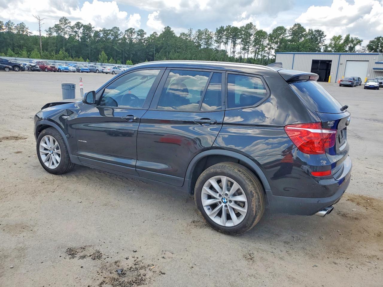 2017 BMW X3 xDrive28I - Фото 2