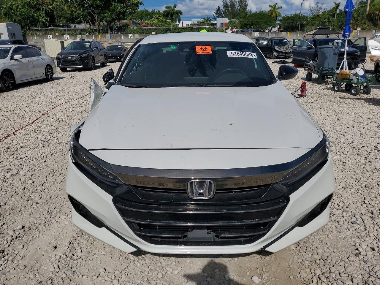 2021 Honda Accord Sport - Image 5