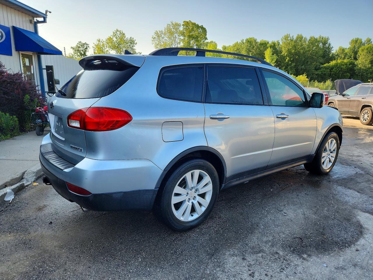 2014 Subaru Tribeca Limited - Image 3