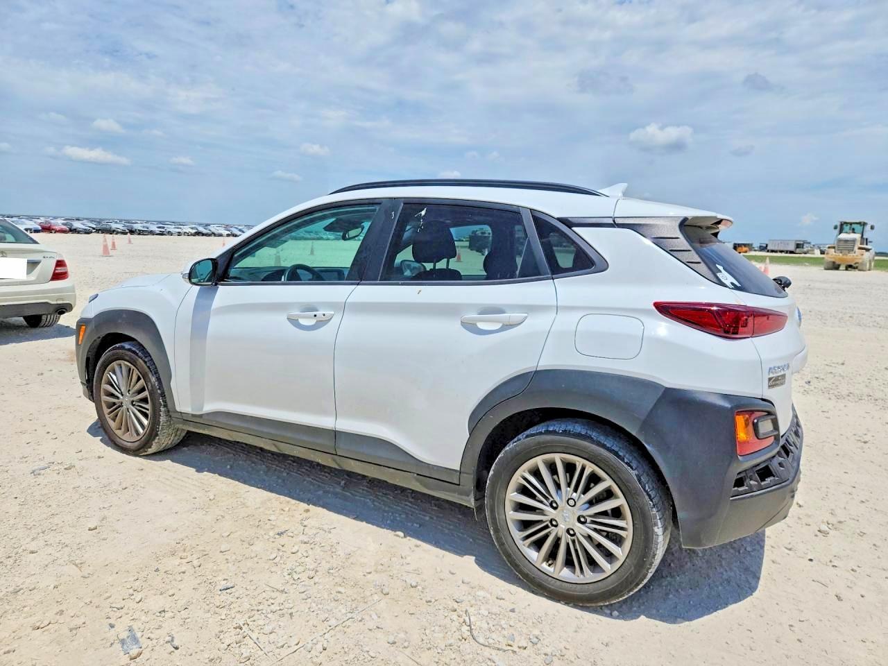 2021 Hyundai Kona Sel Plus - Image 2