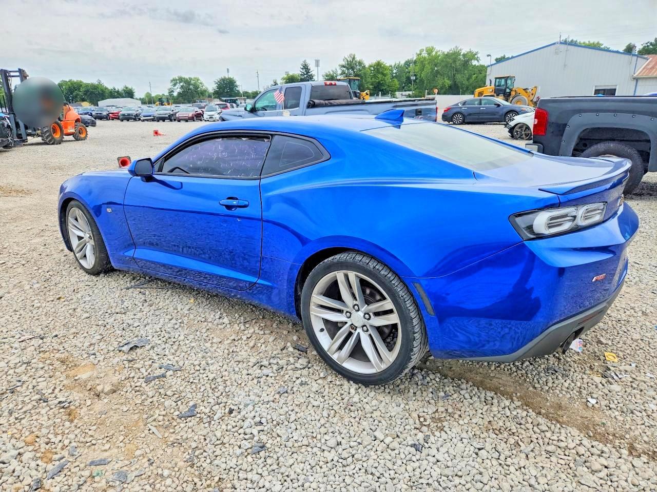 2016 Chevrolet Camaro Lt - Image 2