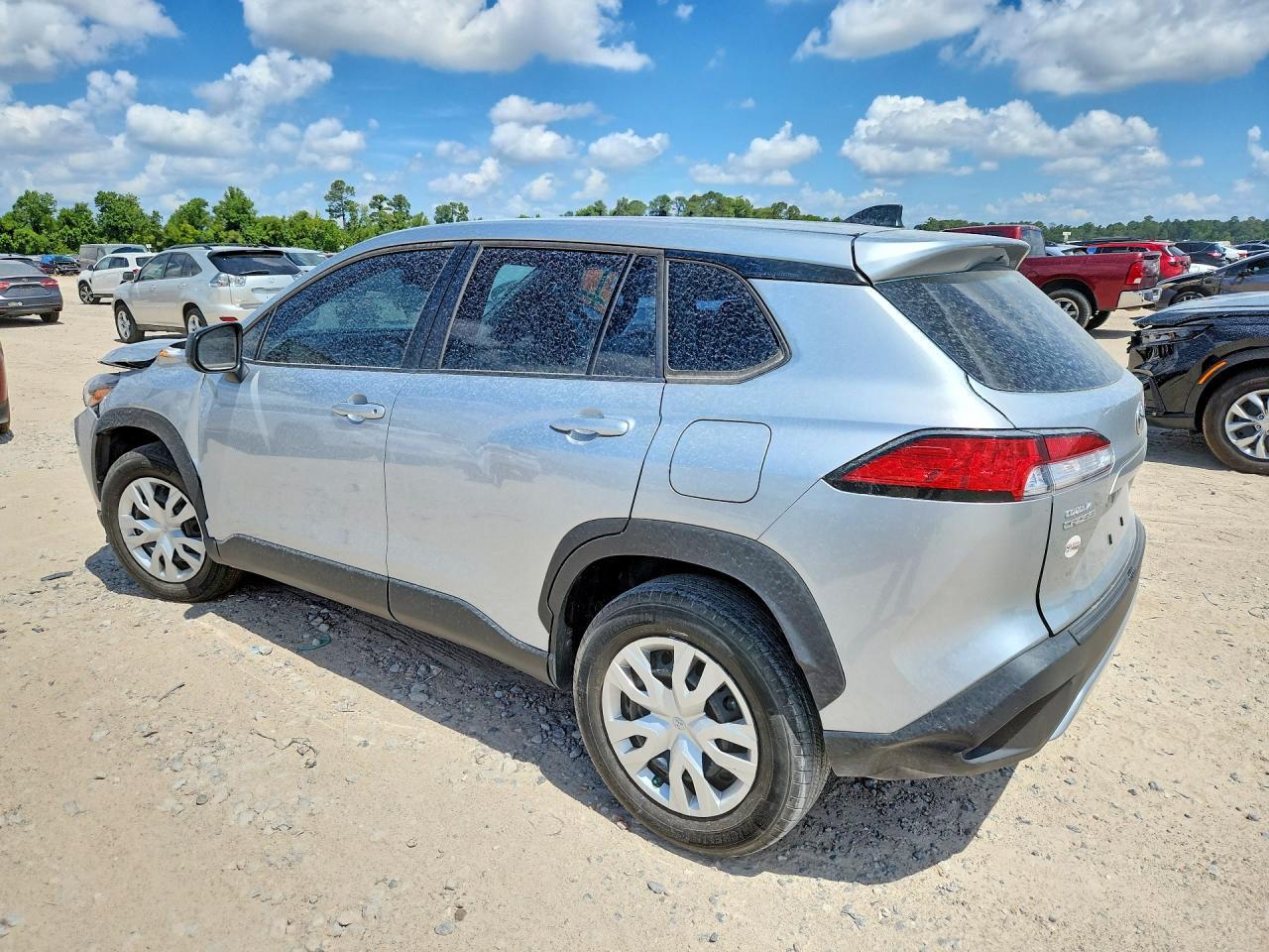 2023 Toyota Corolla Cross L - Image 2