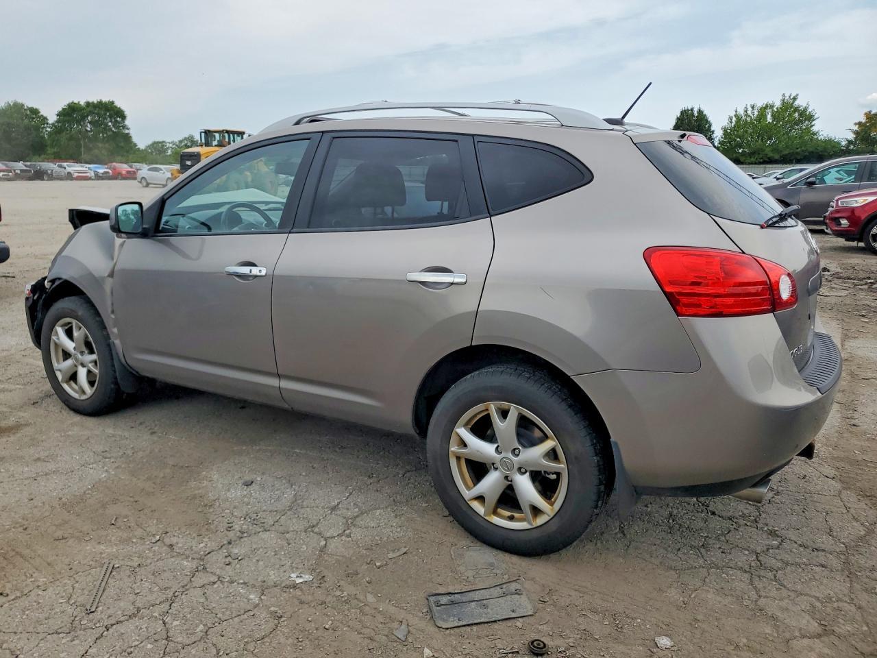 2010 Nissan Rogue S - Фото 2