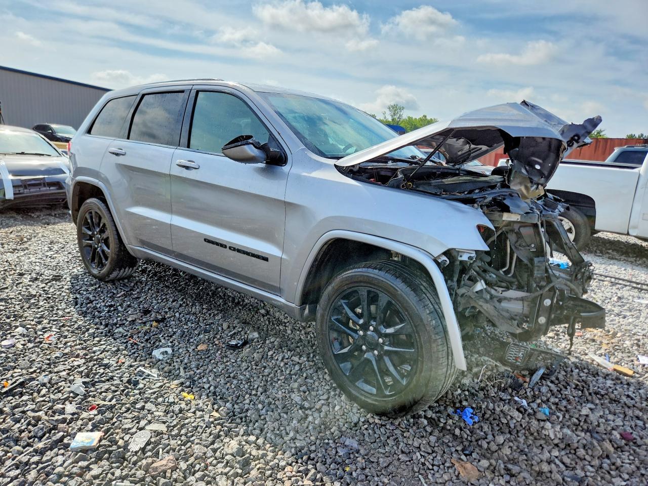 2020 Jeep Grand Cherokee Laredo - Фото 4