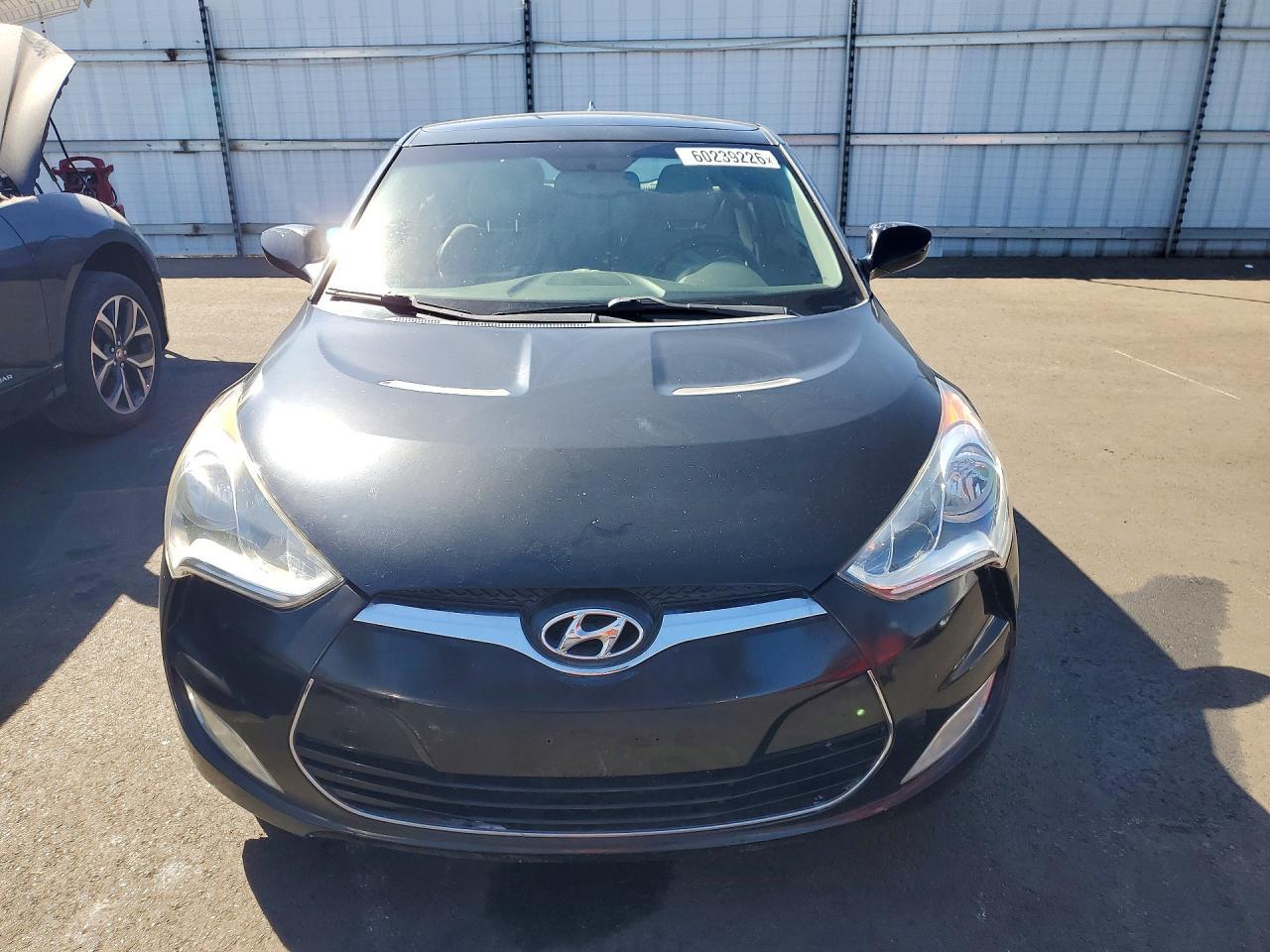 2012 Hyundai Veloster Base - Фото 5