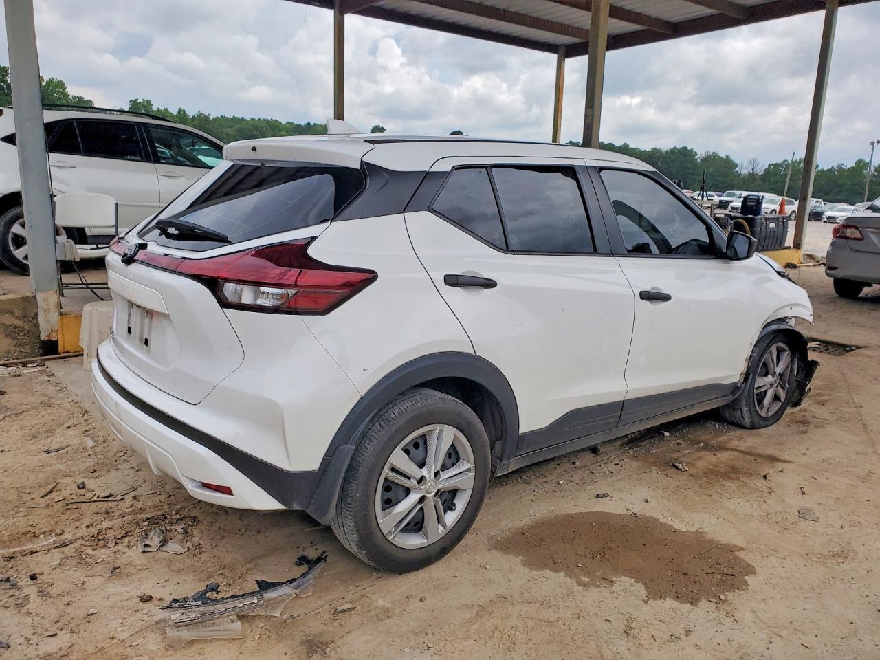 2024 Nissan Kicks S - Фото 3