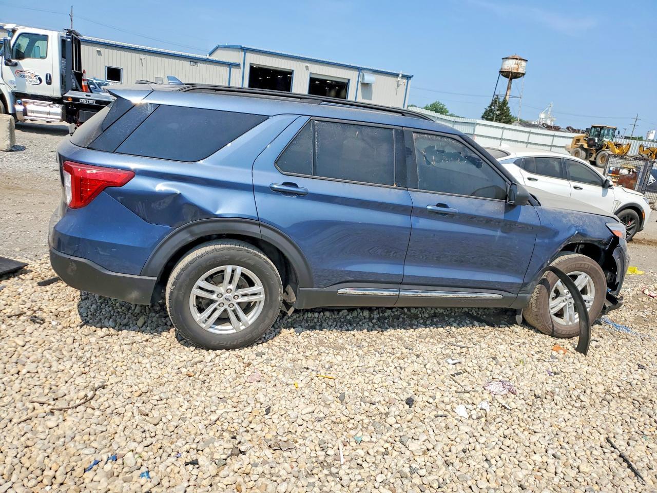 2020 Ford Explorer Xlt - Image 3