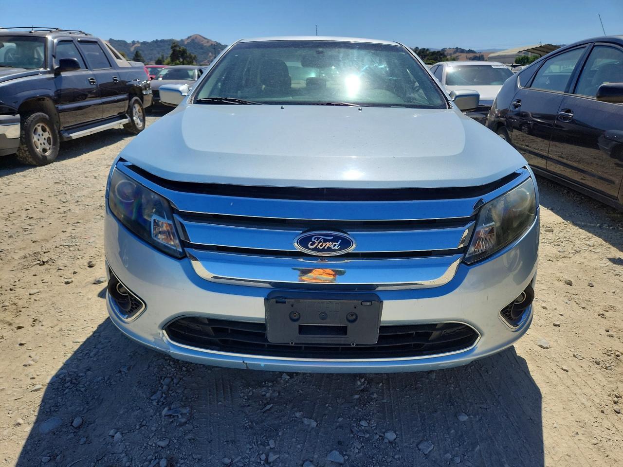 2010 Ford Fusion Hybrid - Image 5
