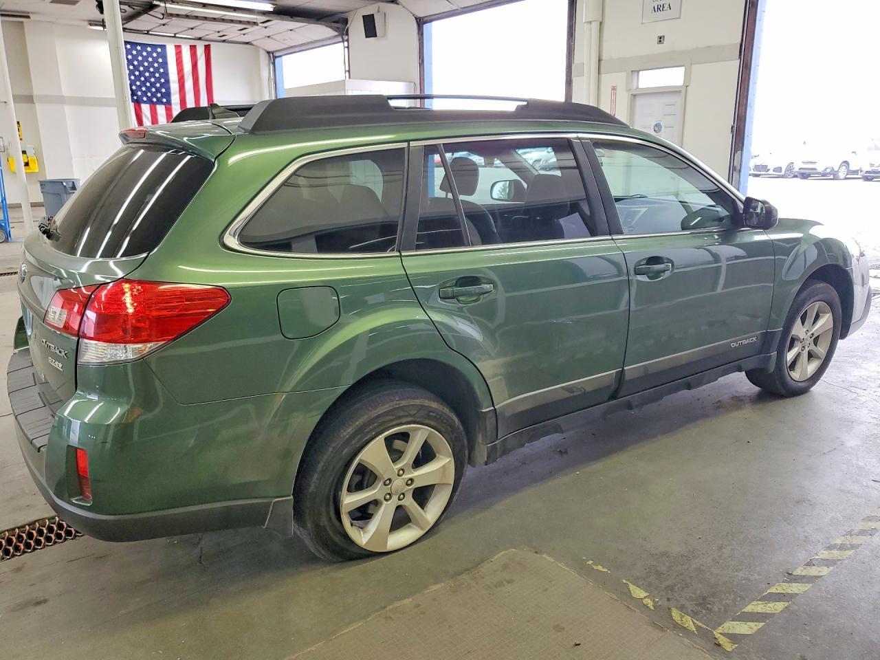 2013 Subaru Outback - Image 3