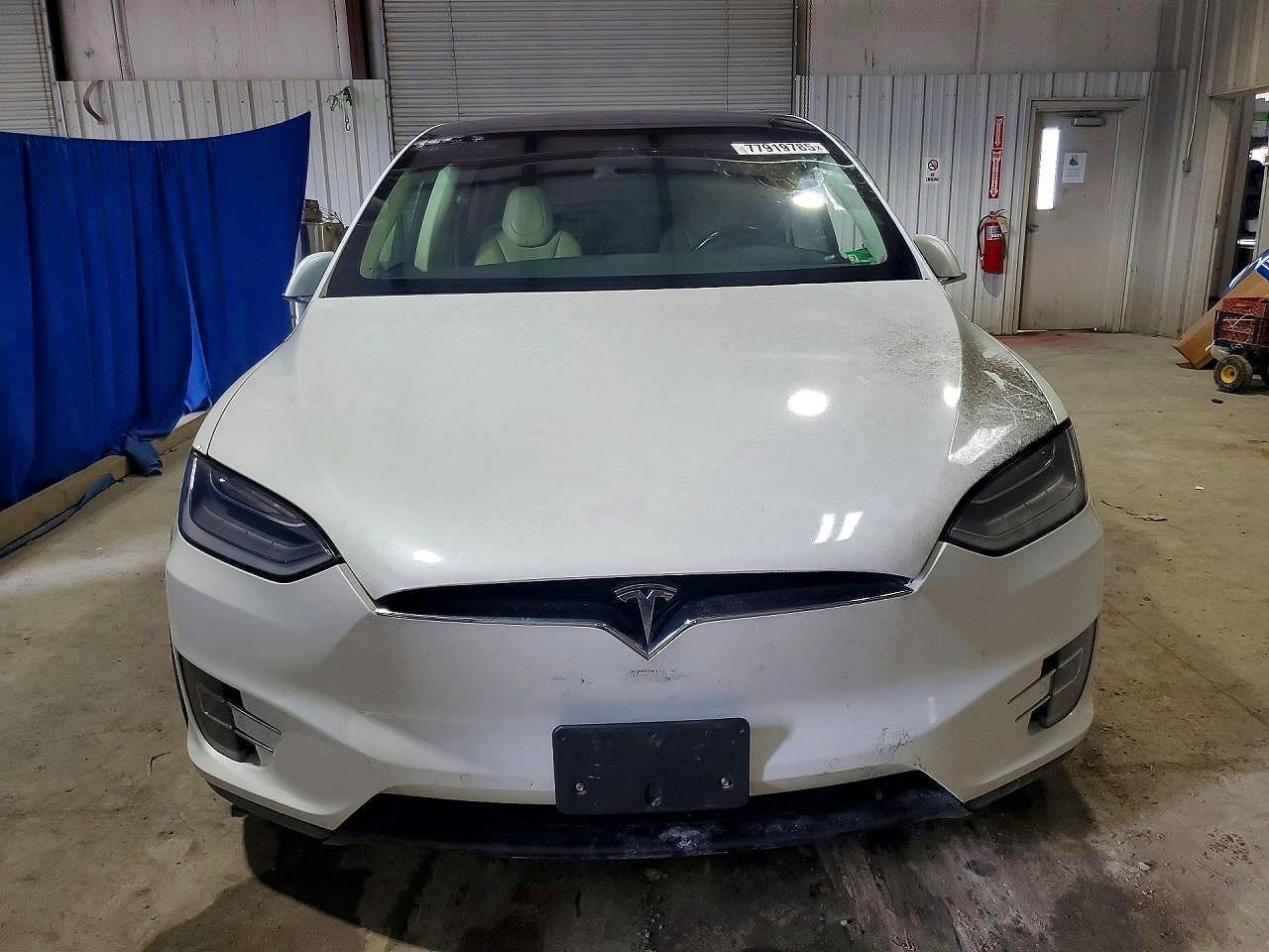 2017 Tesla Model X - Image 5