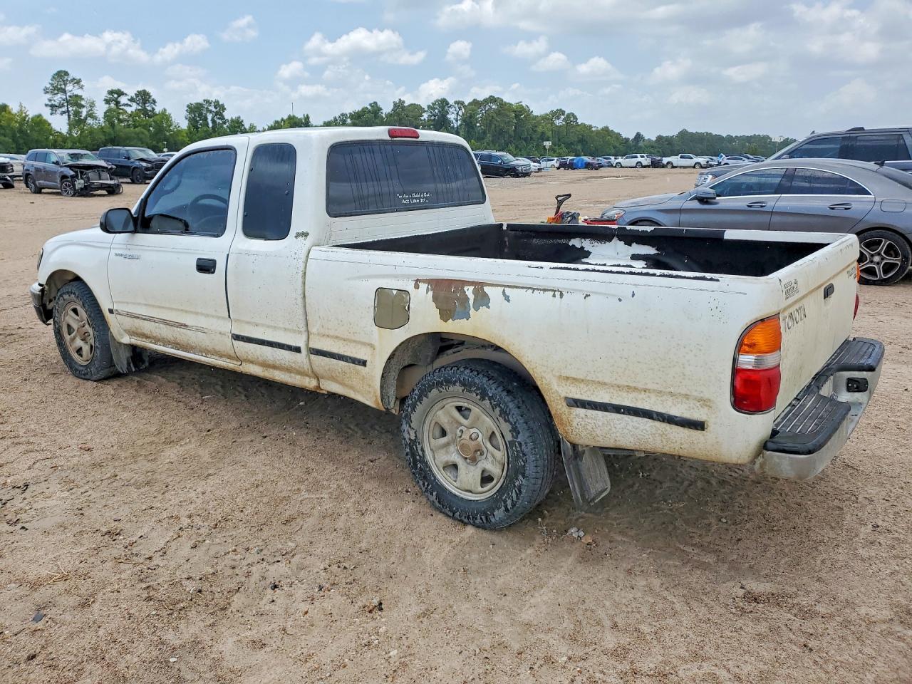 2002 Toyota Tacoma Base - Фото 2