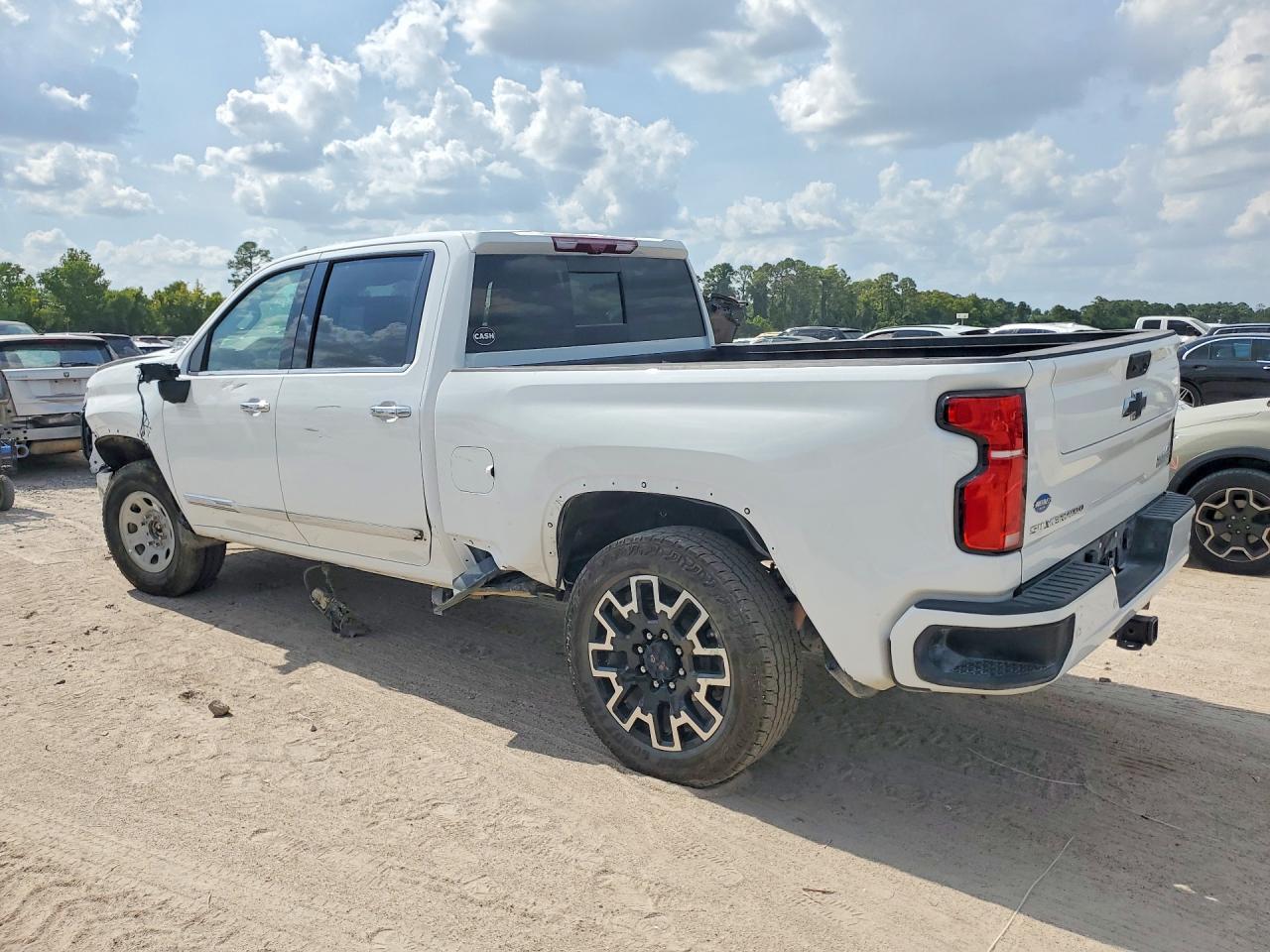 2026 Chevrolet Silverado K2500 High Country - Фото 2