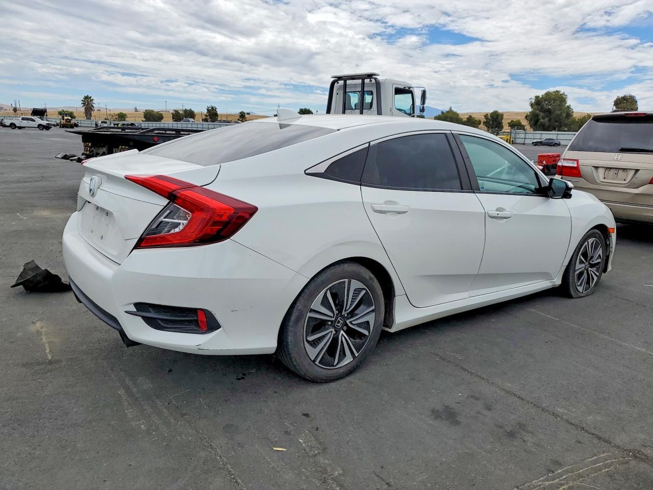 2018 Honda Civic Ex - Фото 3