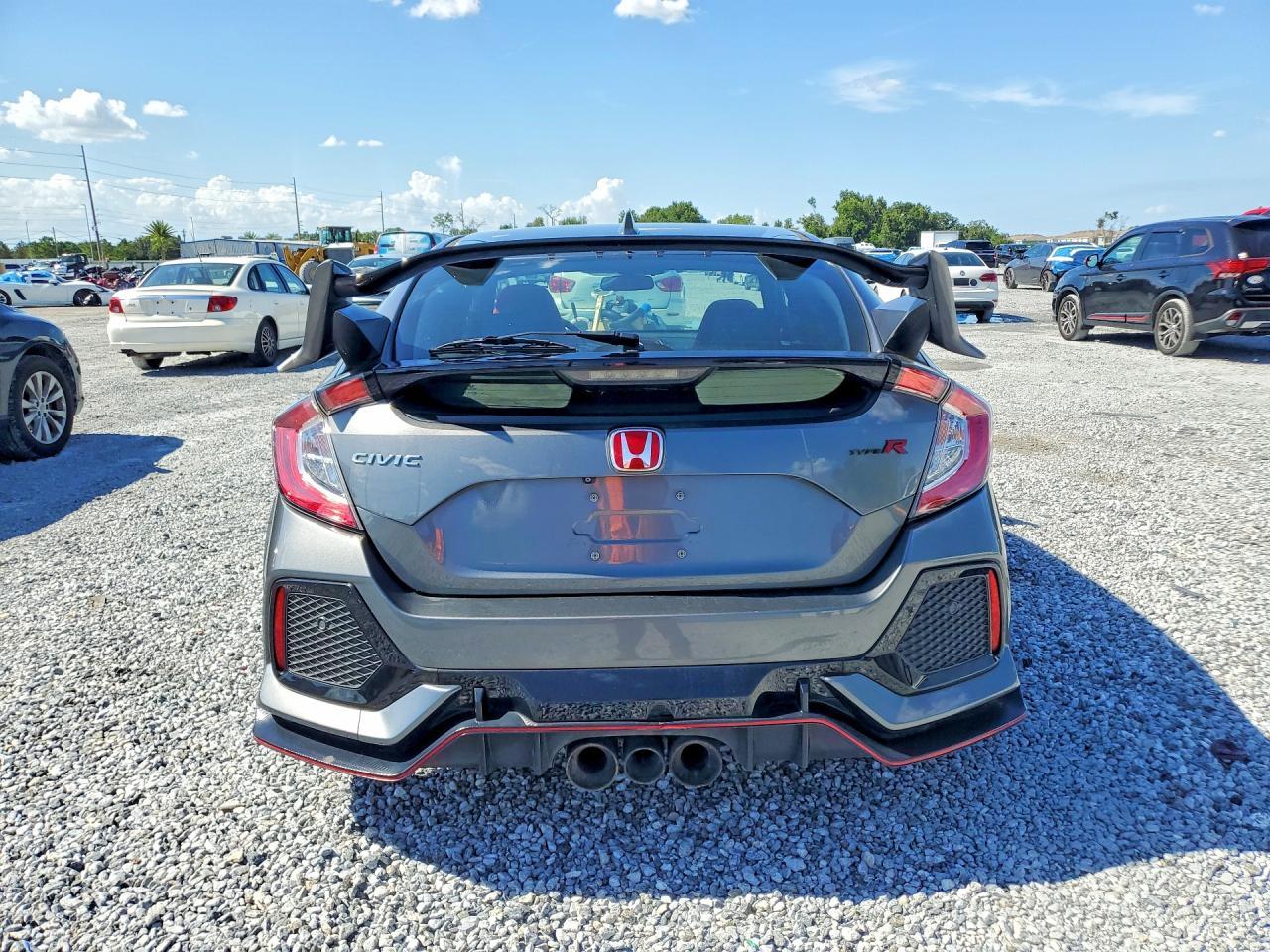 2019 Honda Civic Type-R Touring - Фото 6