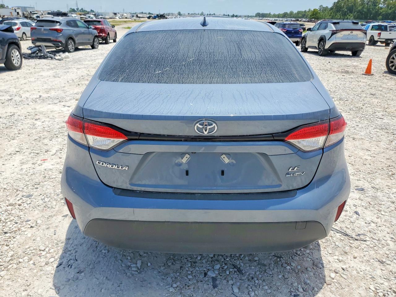 2026 Toyota Corolla Hybrid Le - Image 6