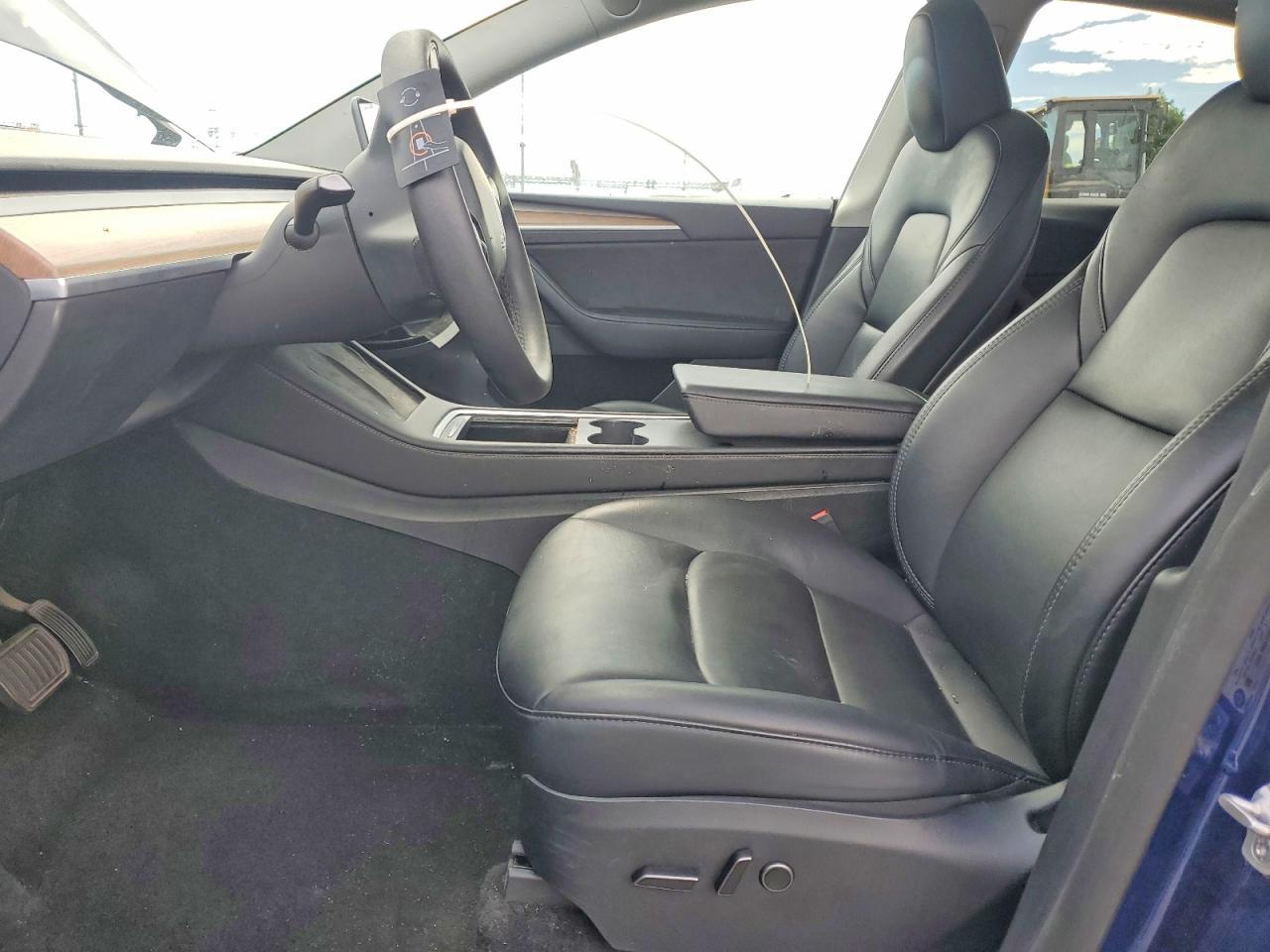 2023 Tesla Model Y - Image 7