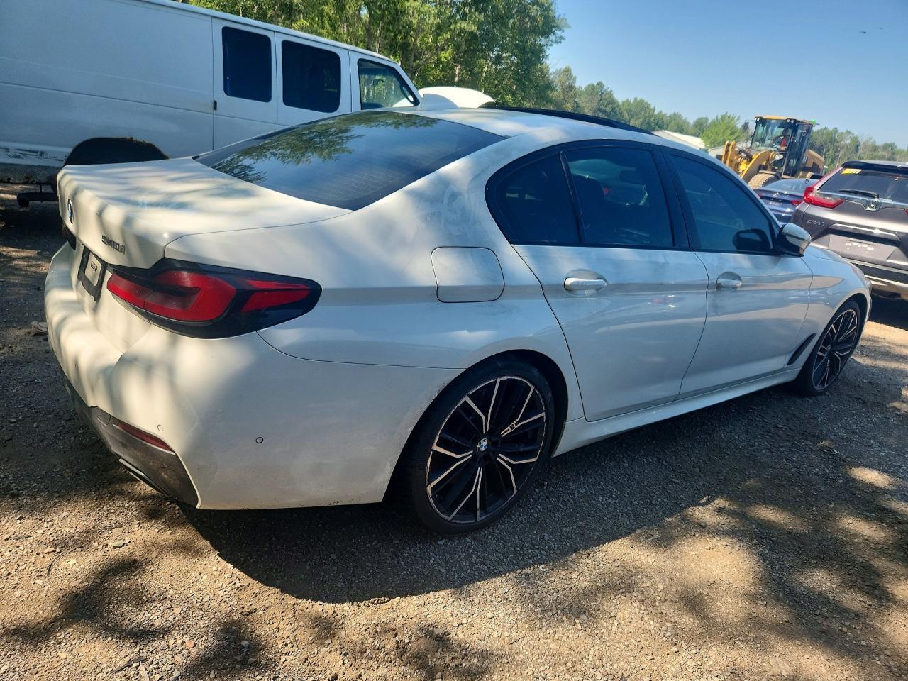 2022 BMW 540 Xi - Фото 3