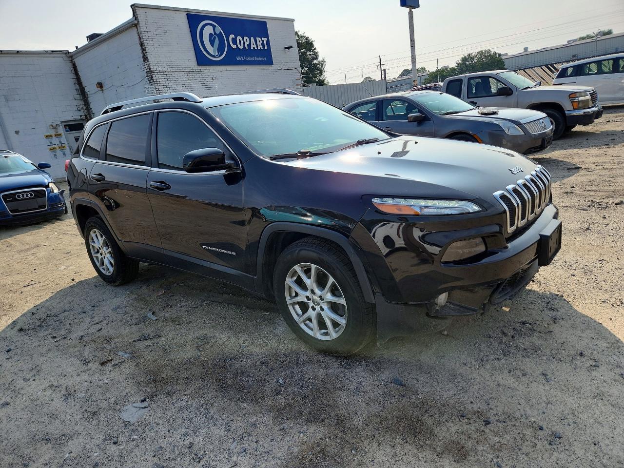 2015 Jeep Cherokee Latitude - Фото 4