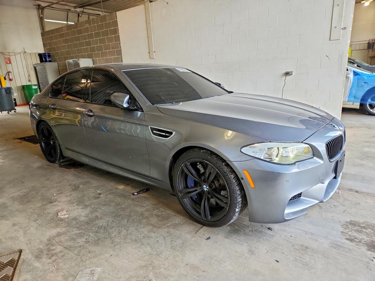 2013 BMW M5 - Фото 4