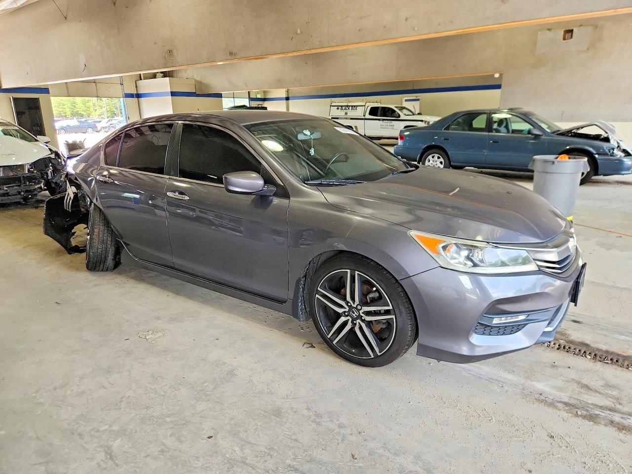 2017 Honda Accord Sport - Фото 4