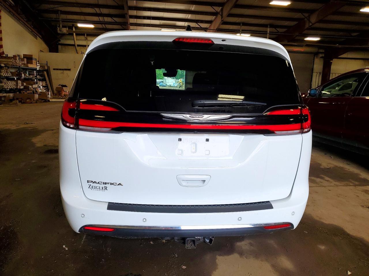2024 Chrysler Pacifica Touring L - Фото 6