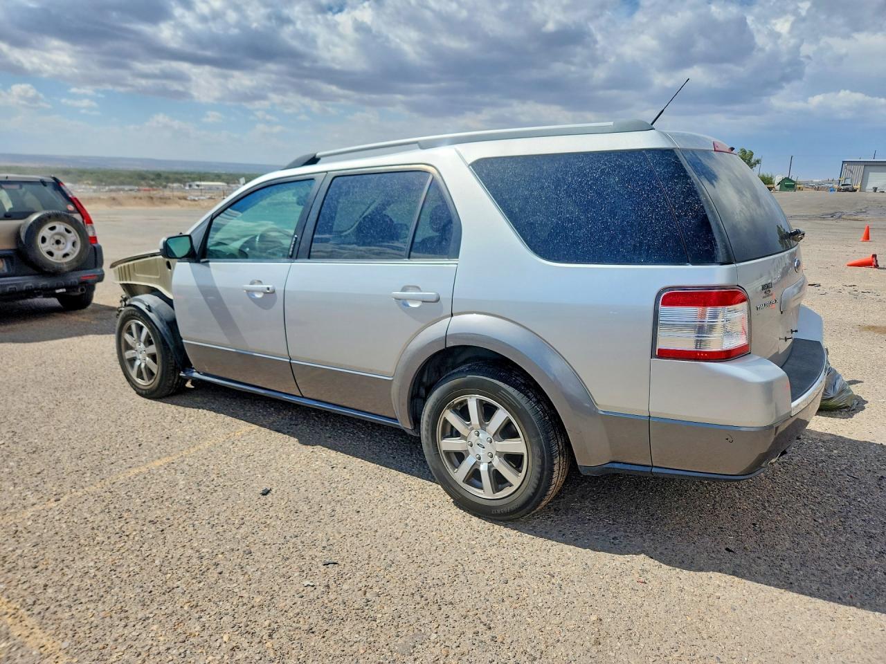 2009 Ford Taurus X Sel - Image 2