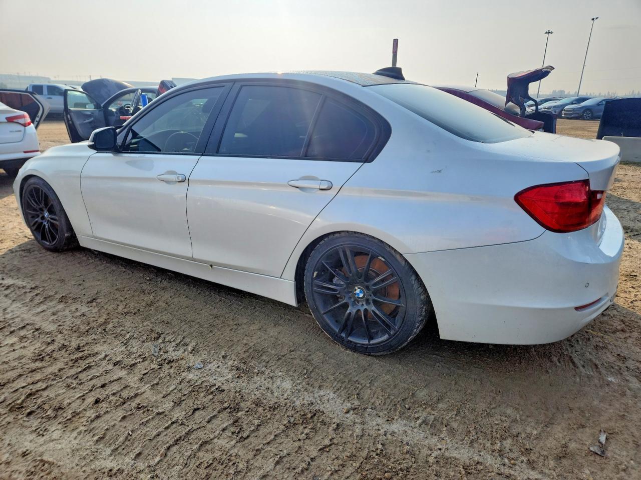 2013 BMW 335 I - Image 2