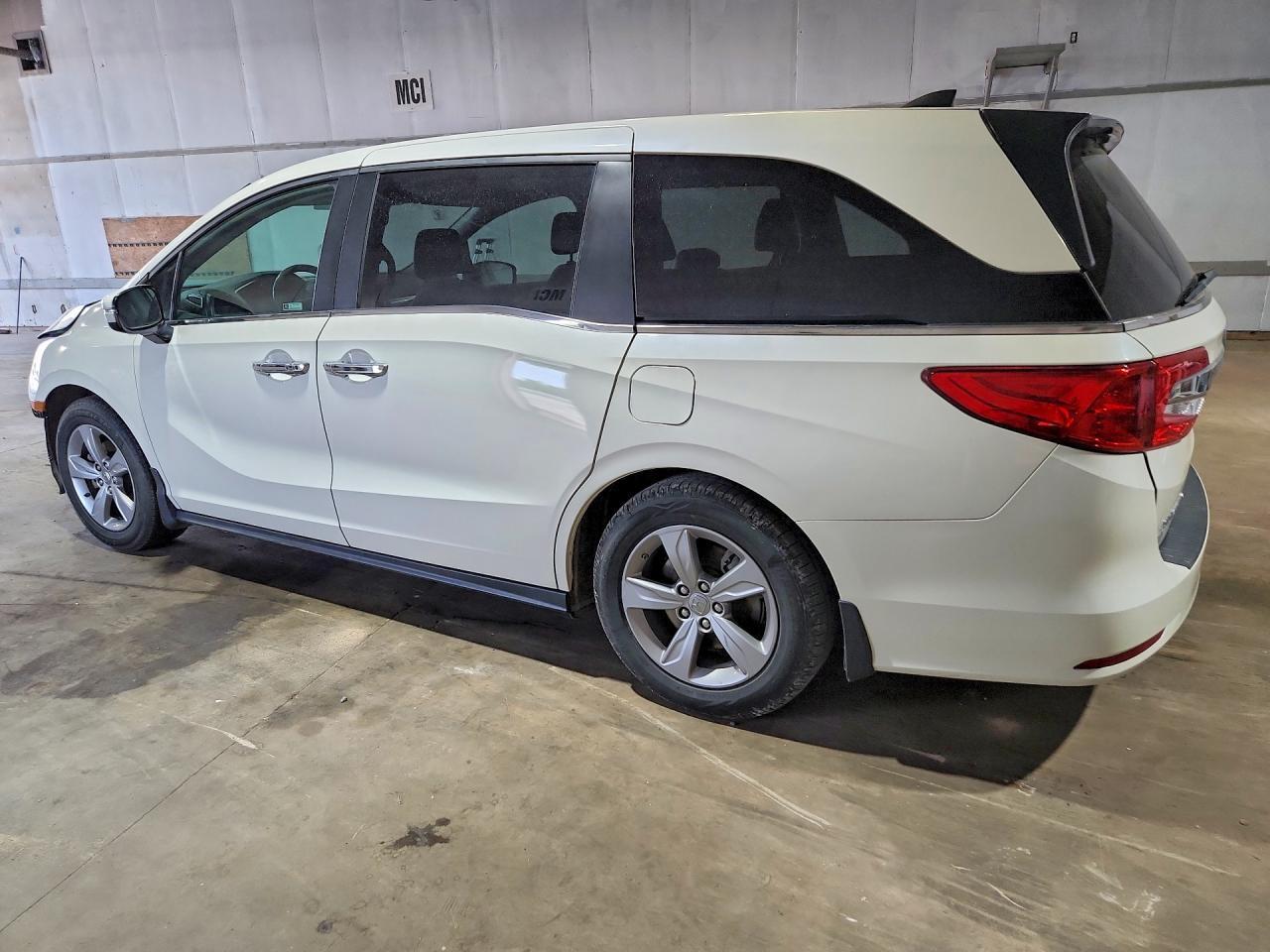 2019 Honda Odyssey Exl - Image 2