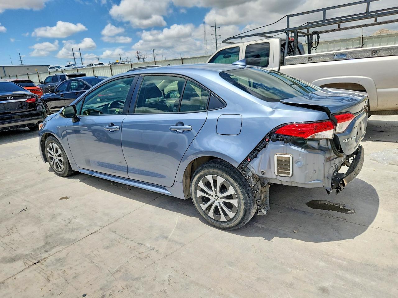 2022 Toyota Corolla Le - Image 2